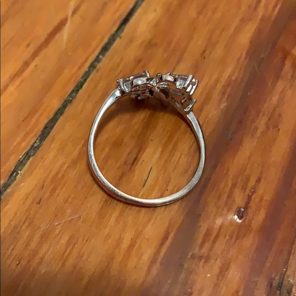 Butterfly ring 🦋 - Picture 2 of 2